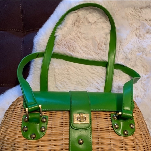 π Etienne Aigner Rattan Barrel Purse π - Picture 3 of 10